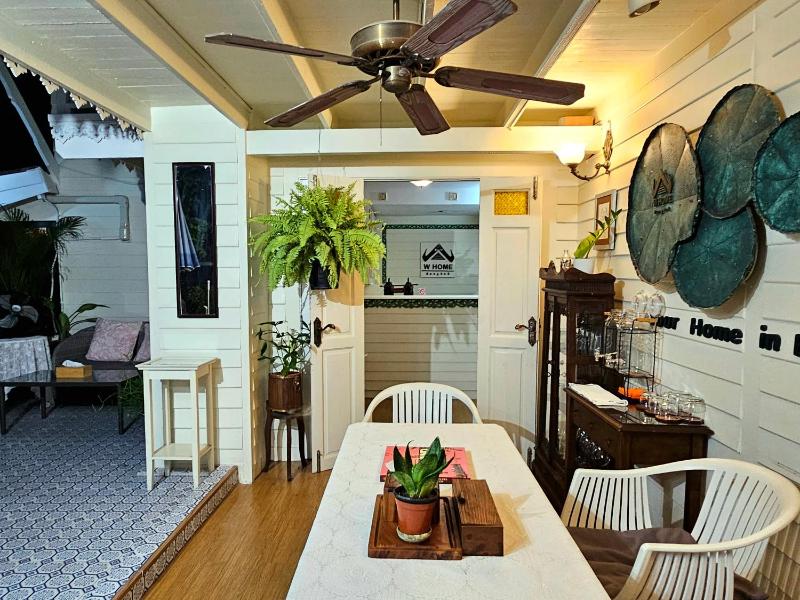 Цены на W home The Thai-style tranquil and cozy villa в Бангкоке