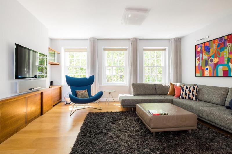 London Is Yours - 2 Bedroom in Kensington — забронировать отель в Лондоне