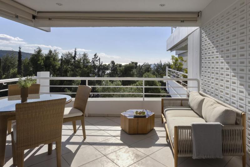 Цены на Athenian Riviera Seaview apartment в Афины