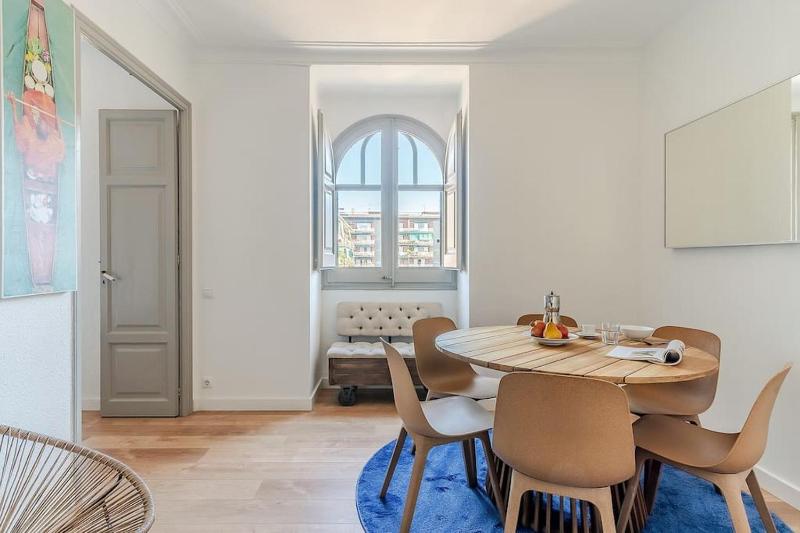 Canela Homes BARCELONA BAILEN — отель с удобным расположением в Барселоне