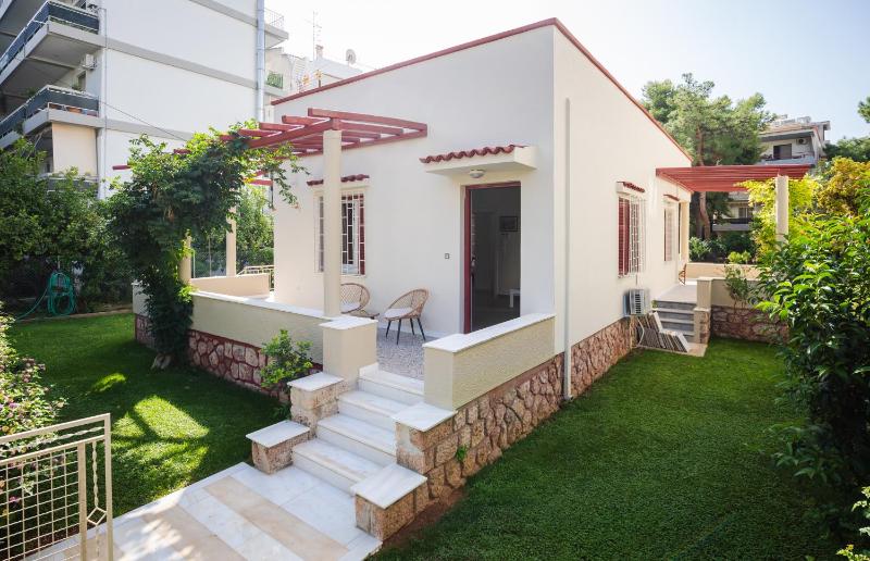 Private house - Garden - Glyfada — отзывы гостей и цены