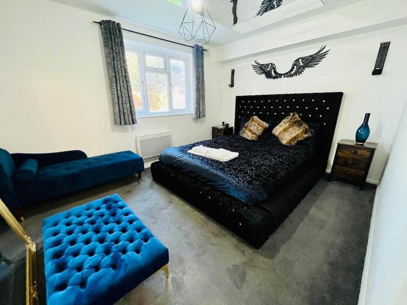Luxury Snug In Wembley Park! — отель с удобным расположением в Лондоне