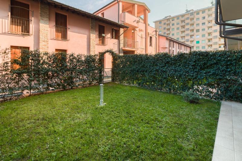 Appartamento con giardino Navigli — отель с удобным расположением в Милане