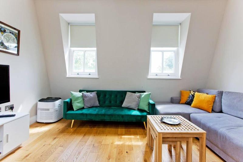 Цены на Stylish 1Bed Duplex Kensington в Лондоне