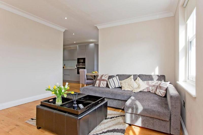 Super 2bed Kensington — комфортный отель в Лондоне