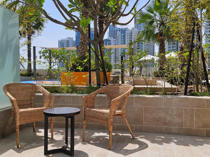 Vacay Lettings - Luxury studio in Business bay — отель с удобствами в Дубае