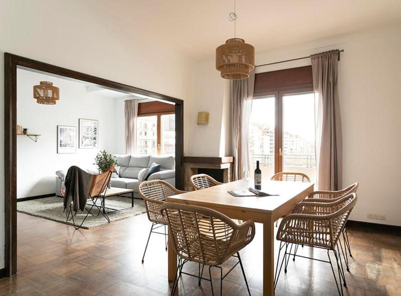 Great Eixample Apartment — отель в Барселоне, Испания