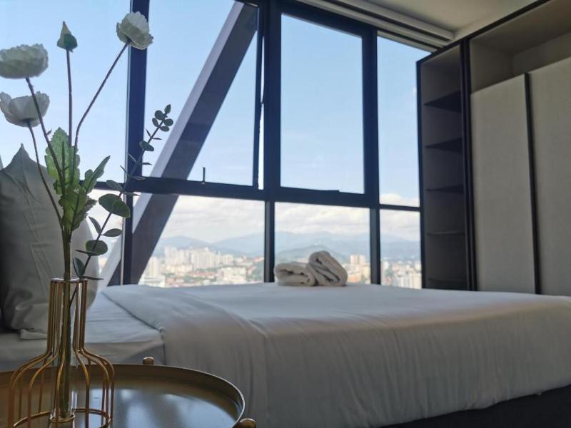 Scarletz Suites KLCC Deluxe Studio Room Single Double Bed — отзывы гостей и цены