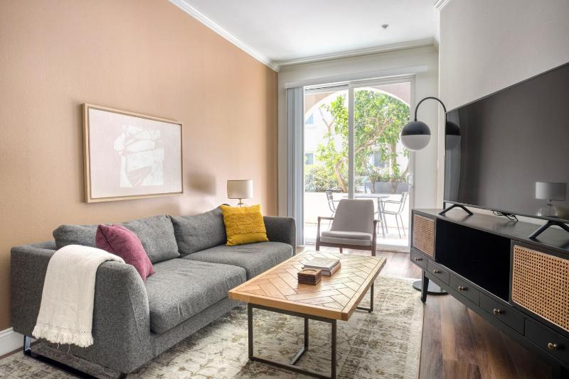 Playa Vista 1br w pool gym bbq nr 405 LAX-1056 — отзывы гостей и цены