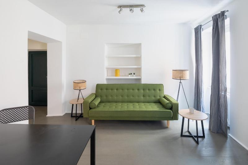 Modern apartment in Trastevere — отель с удобствами в Риме