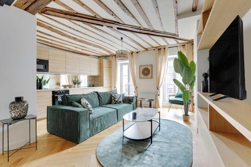 Цены на Elegant apartment - 2BR 6P - Place d'Italie в Париже