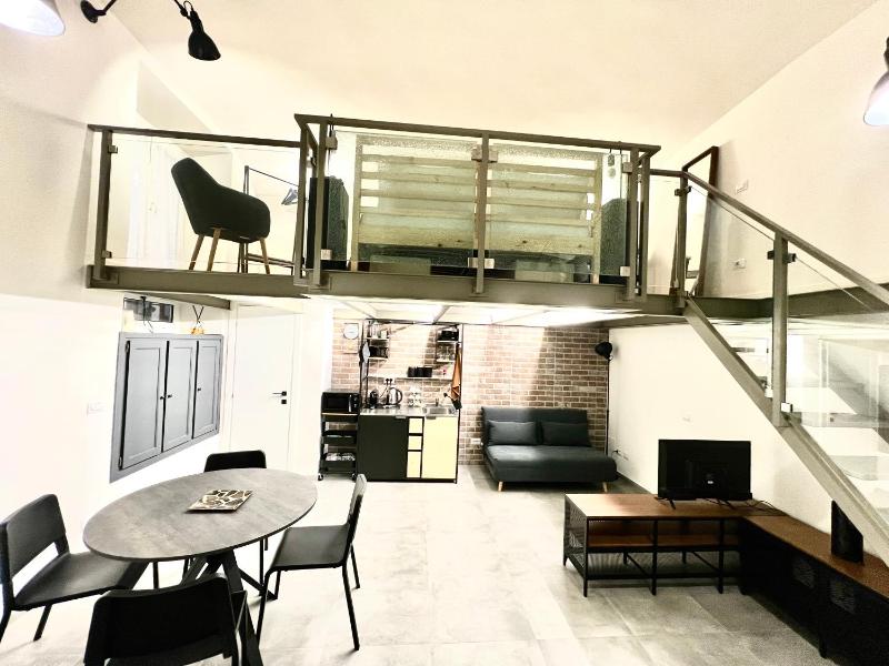 Testaccio Industrial Loft — комфортный отель в Риме