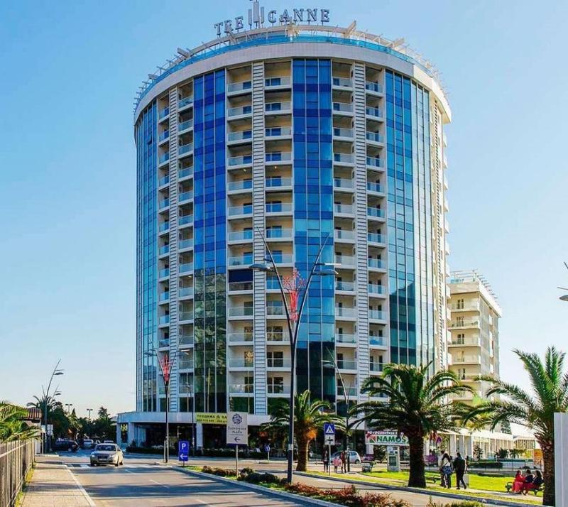LuxRealAdria TreCanne — отель с удобствами в Будва