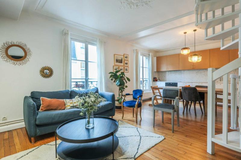 Very family friendly apt in the heart of the 19th arrondissement — отель с удобным расположением в Париже