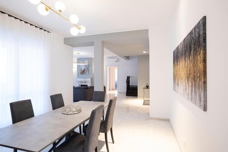 Savoia Luxury Penthouse — отзывы гостей и цены