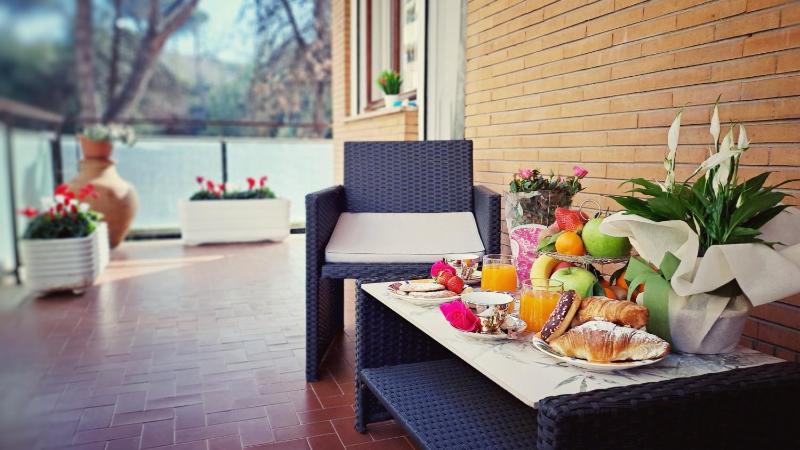 ROMA BeMa Apartment - charme e relax a due passi dal Vaticano — отель с удобным расположением в Риме