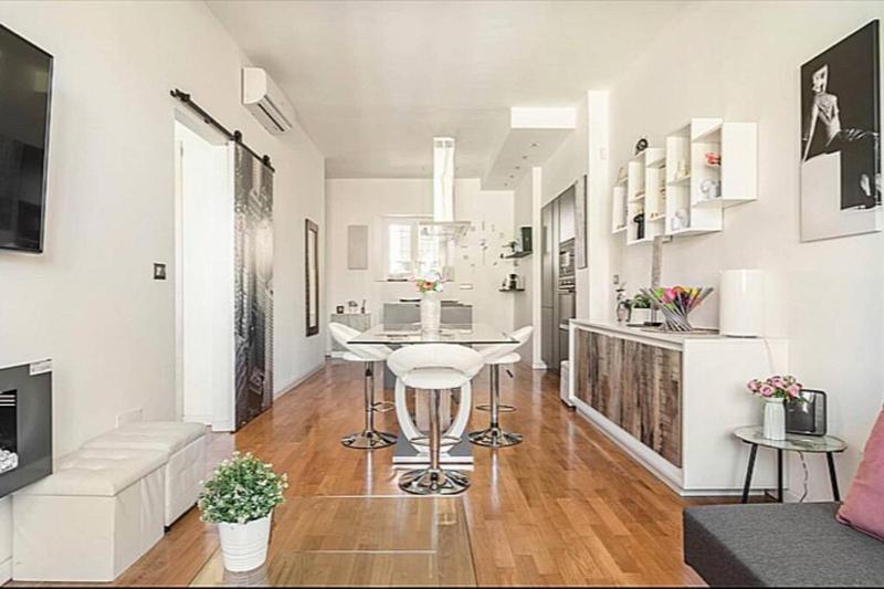 City Life Milan Apartment - Wi-Fi & Smart TV — отель с удобным расположением в Милане