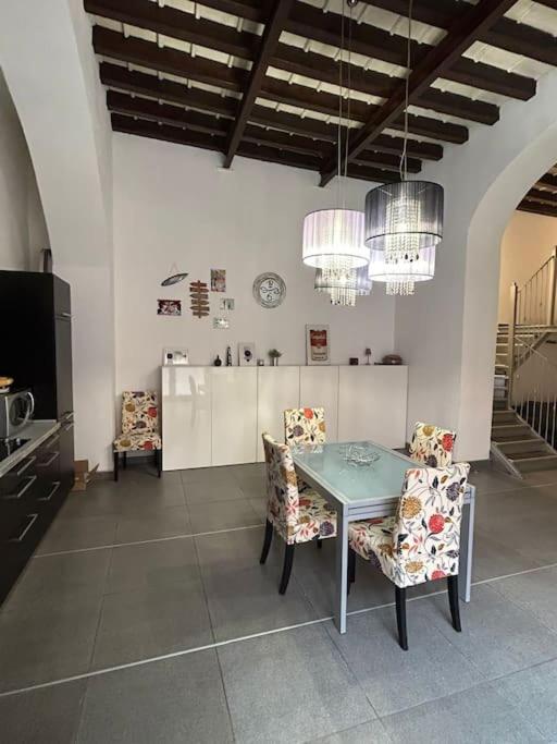 Loft Darsena - Corso Genova — отель с удобным расположением в Милане