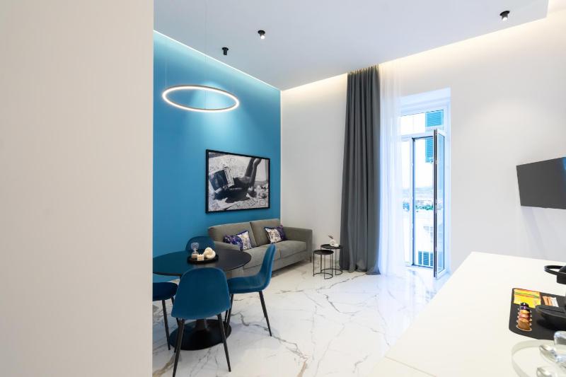 InSogno Suites — отель с удобствами в Неаполе