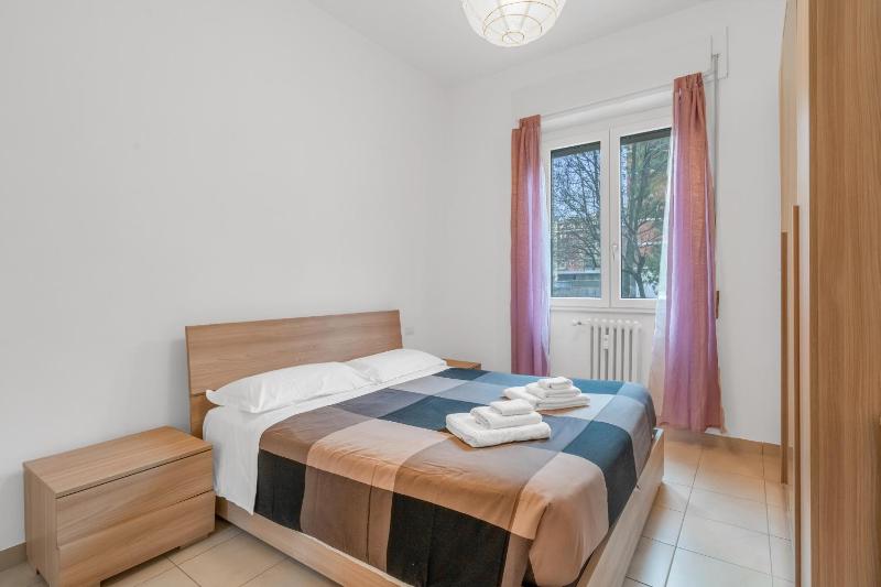 Navigli Duomo - Chateau Milan, METRO M2 e Parcheggio gratuito — отель с удобствами в Милане