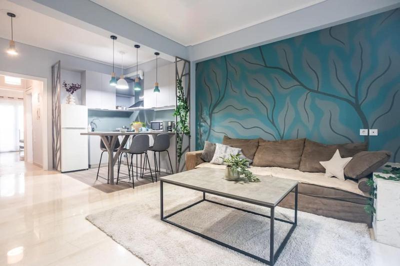 Central Cozy Kypseli Apartment — отель с удобным расположением в Афины