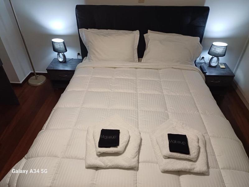 Цены на Constantina D' Apartment в Афины