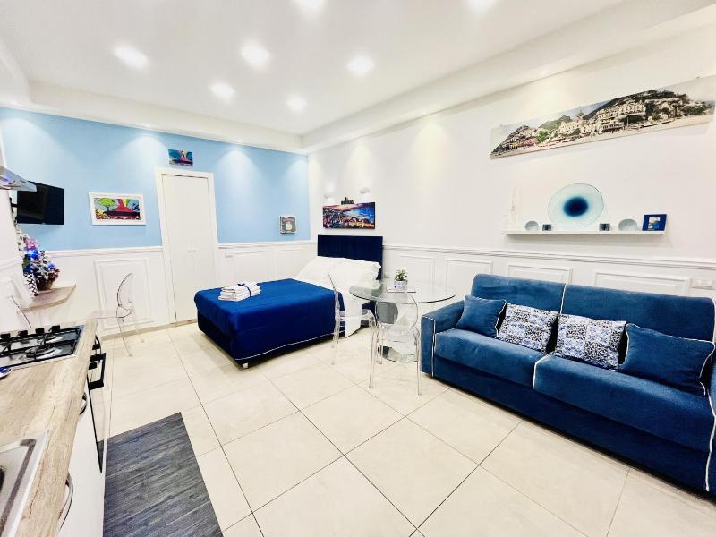 Цены на Donn'Anna Naples City Center в Неаполе