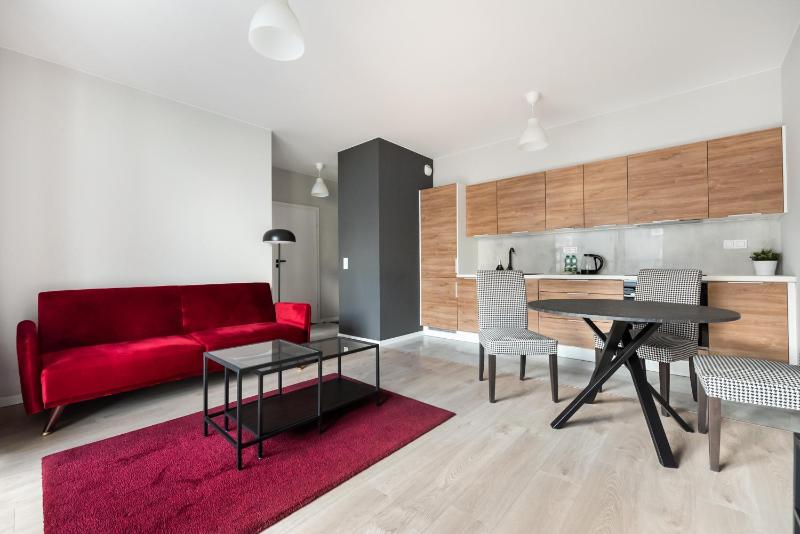 Bialej Floty Red Apartment — отель в Варшаве, Польша