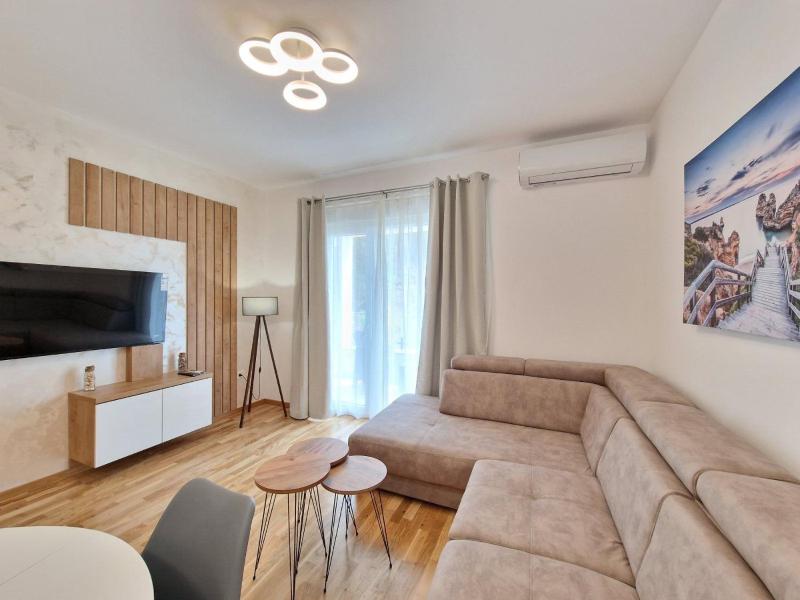 VOLNA 49 APARTMENT — отель с удобствами в Будва