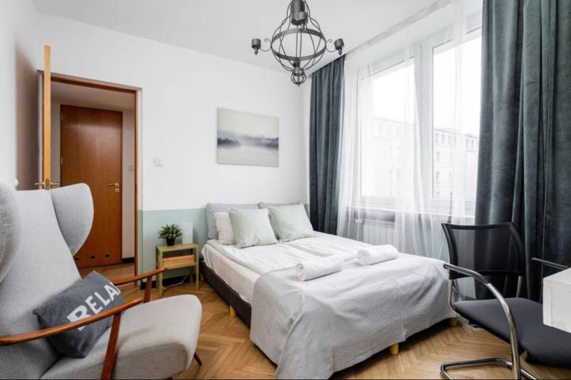 Union Square, 3 sypialnie, centrum, balkon, kawa — отель в Варшаве, Польша
