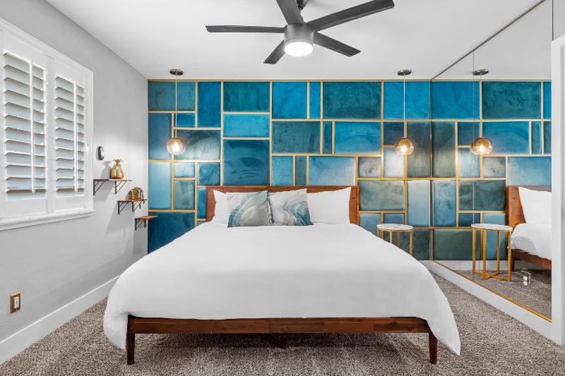 Close To Strip, King Beds, Pool, BBQ, Modern — отзывы гостей и цены