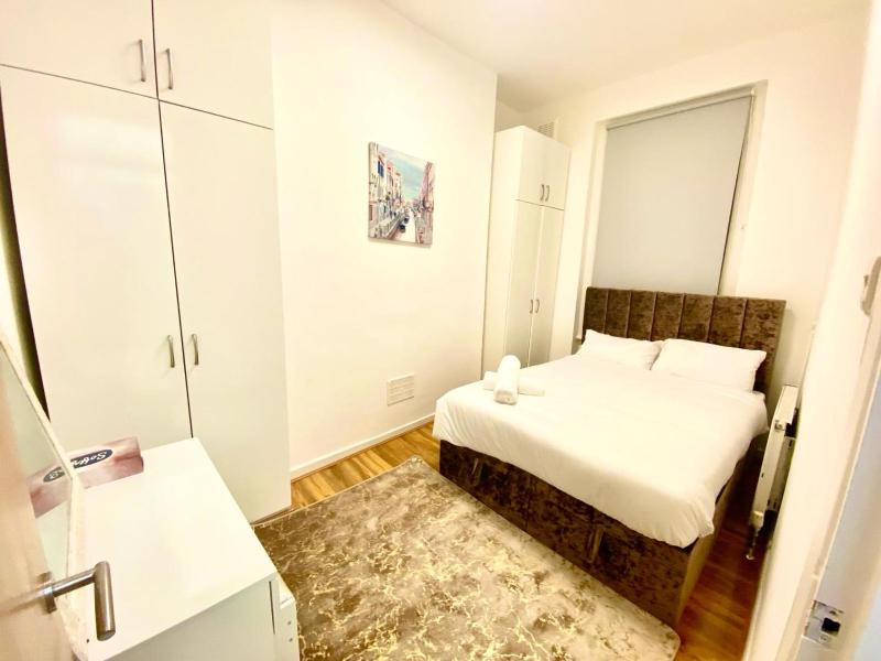 Beautiful Two Bedroom Apartment with Free Car Park In Central London — отель в Лондоне, Соединенное Королевство