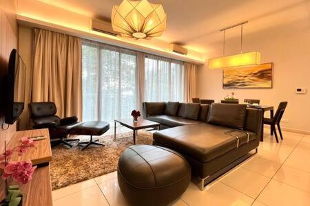 A Cozy 3BR Apt at Bukit Bintang Free Parking — забронировать отель в Куала-Лумпуре