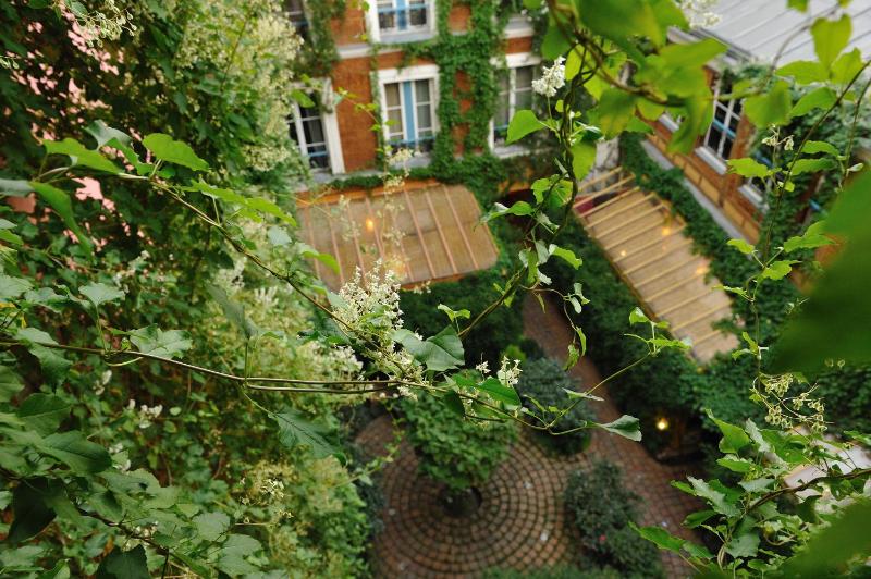 Les Patios du Marais 2 — забронировать отель в Париже