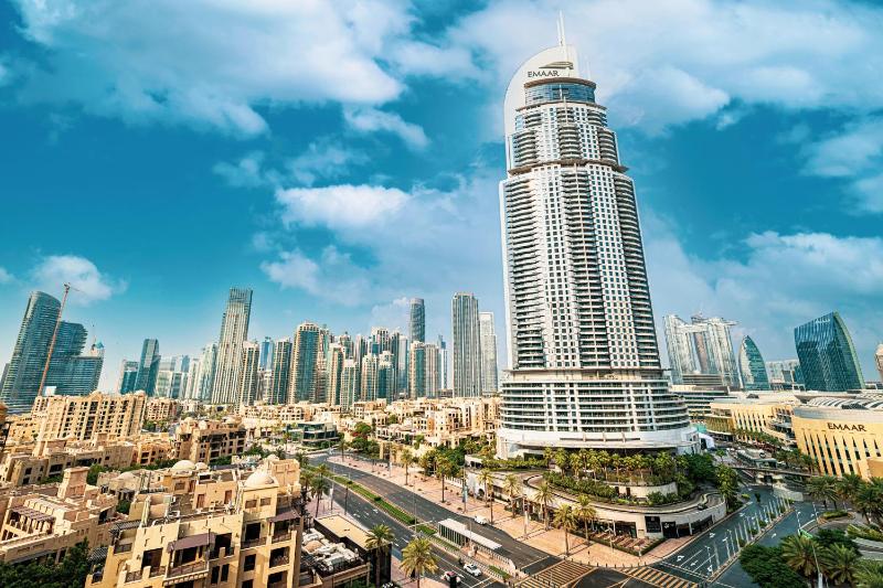 Modern 3BR + Maid connected to Dubai Mall — забронировать отель в Дубае