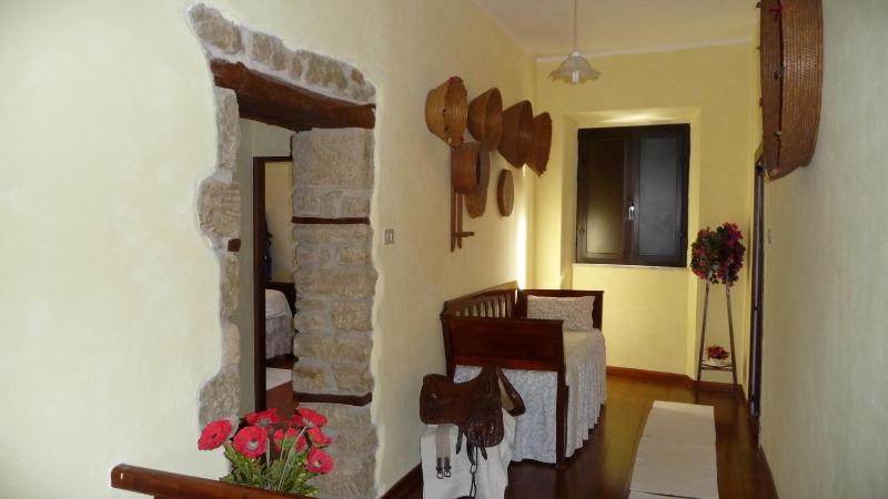 B&B Nonna Peppina a Mògoro - Accogliente comfort sardo