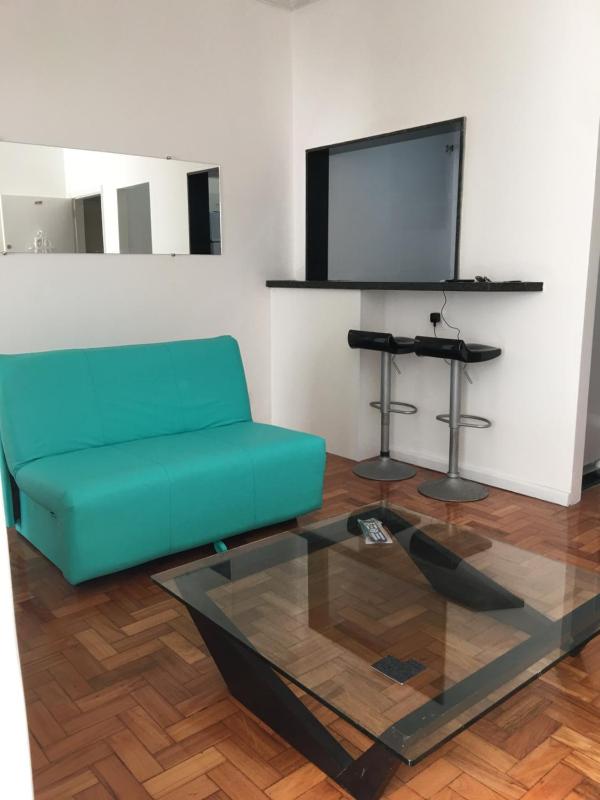 1 block from Copacabana beach, Whole Apt, Posto 4 — забронировать отель в Рио