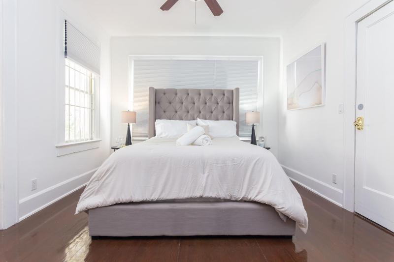 Two Bedroom Apartment Downtown - Heart of Wynwood - Private Parking — отзывы гостей и цены