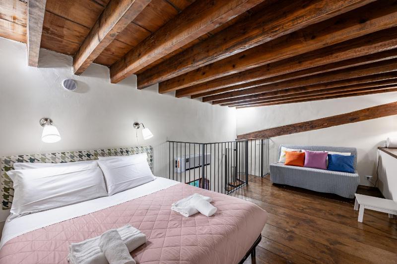 Il Covo di Camillo - Central and Charming Apartment — забронировать отель в Флоренции