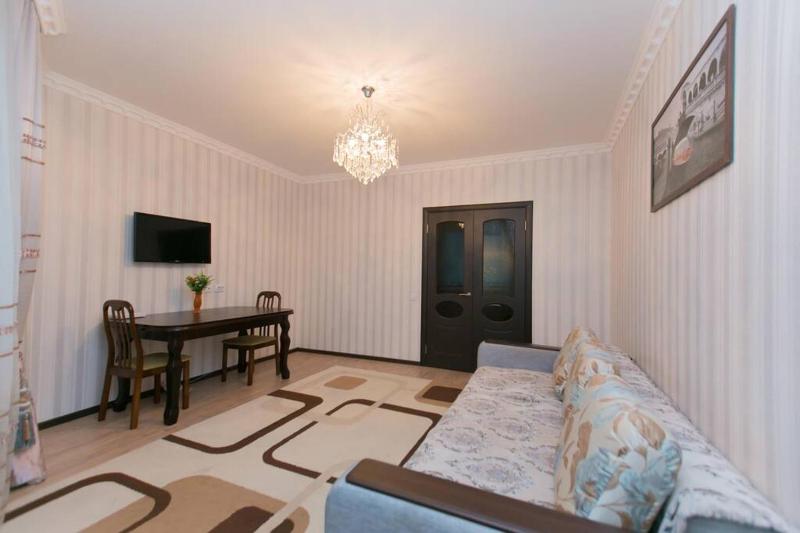 2 bedroom apartment on Sarayshyq street 5E — отель в Астане, Казахстан