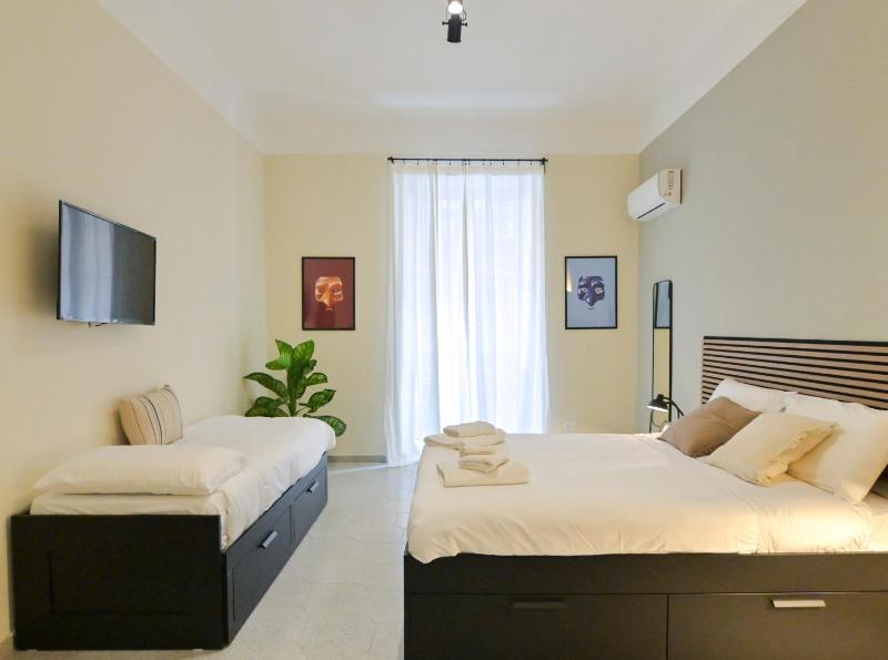 Cozy Central Residence Napoli — отель в Неаполе, Италия