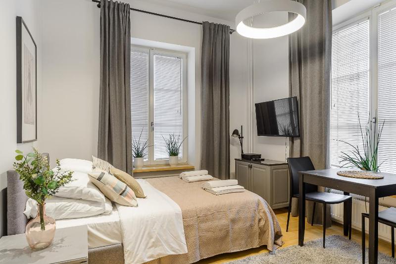 WARECKA Luxury Studio P&O Serviced Apartments — отель в Варшаве, Польша
