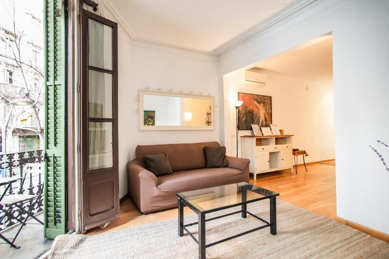 En2val1028 - Eixample Esquerra with terrace — комфортный отель в Барселоне