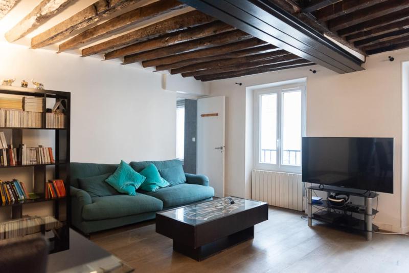 Цены на Cosy 49 m near Canal St Martin в Париже