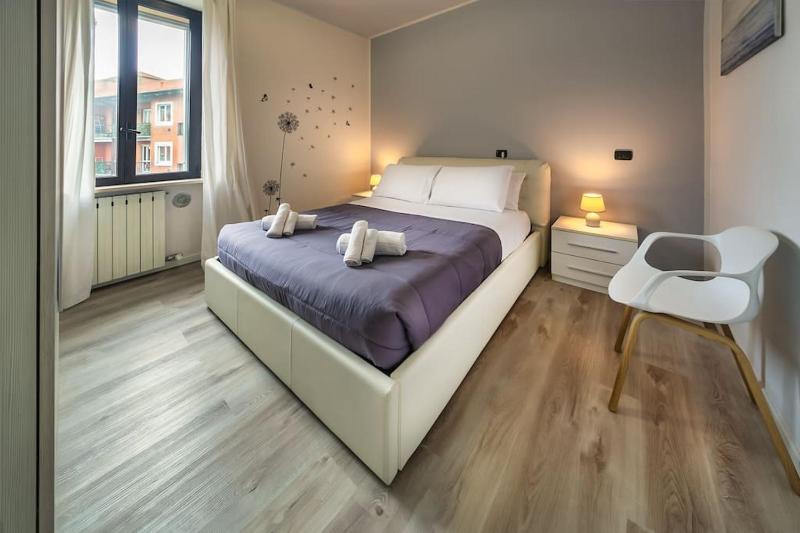 Ampio Quadrilocale [Navigli/Forum] + Free Parking — комфортный отель в Милане