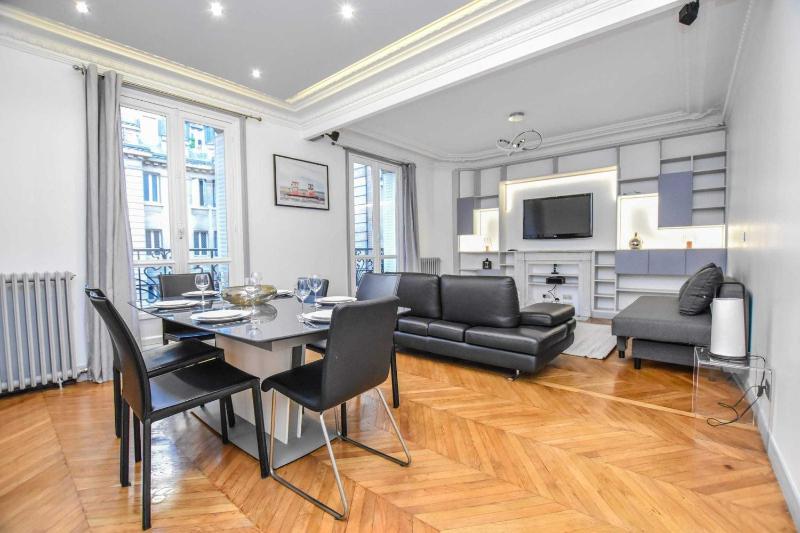 Charming appart- 6P - Trocadero — комфортный отель в Париже