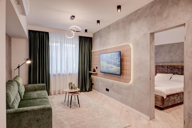 CHANTTAL Luxury - BOUTIQUE — отзывы гостей и цены