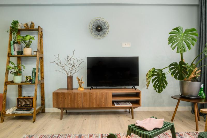 Цены на Mid-century Charm apartments v centre Almaty в Алматы