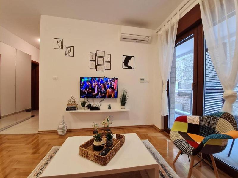 Цены на RELAX APARTMENT в Будва