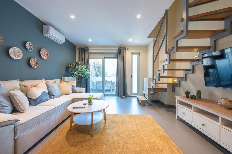 Artistic 2BR Maisonette: An Architectural Delight — отзывы гостей и цены